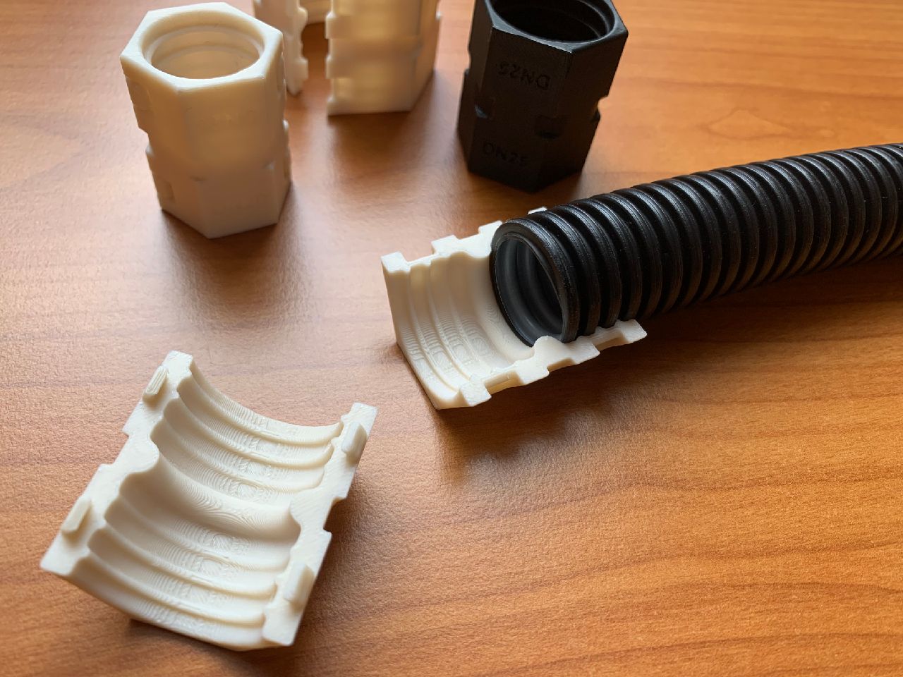 波纹管连接器-STL下载网_3D打印模型网_3D模型库_3D打印模型素材_3D打印机