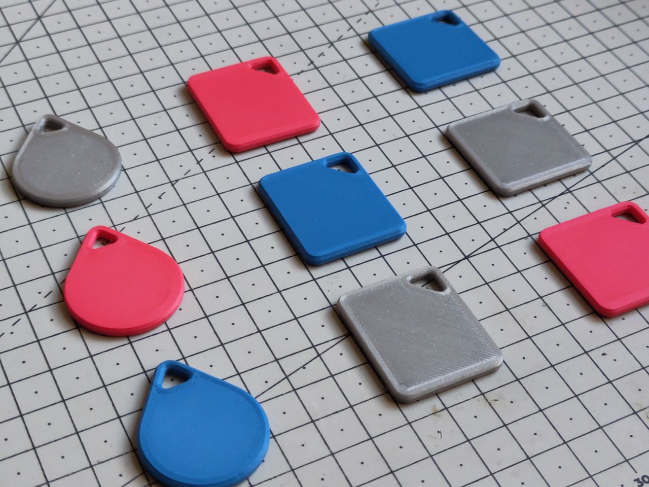 NFC 标签钥匙扣-STL下载网_3D打印模型网_3D模型库_3D打印模型素材_3D打印机